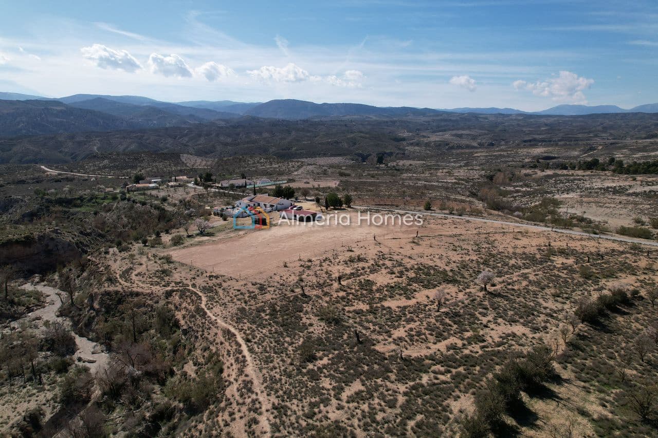 4 soveværelse Villa til salg i Seron med swimmingpool - € 374.995 (Ref: 8846639)