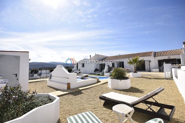 4 soveværelse Villa til salg i Serón med swimmingpool - € 374.995 (Ref: 8846639)