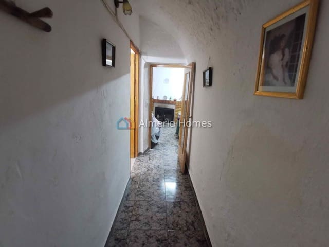 5 bedroom Cave House for sale in Benamaurel - € 50,000 (Ref: 8852999)