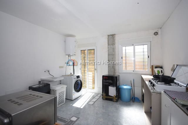 3 soveværelse Lejlighed til salg i Macael med garage - € 85.000 (Ref: 8893673)