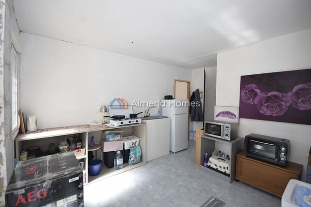 3 soveværelse Lejlighed til salg i Macael med garage - € 85.000 (Ref: 8893673)