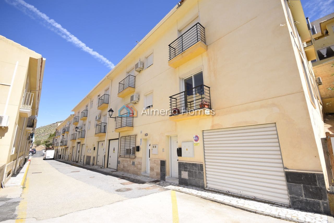 3 makuuhuone Huoneisto myytävänä paikassa Macael mukana 
autotalli - 85 000 € (Ref: 8893673)