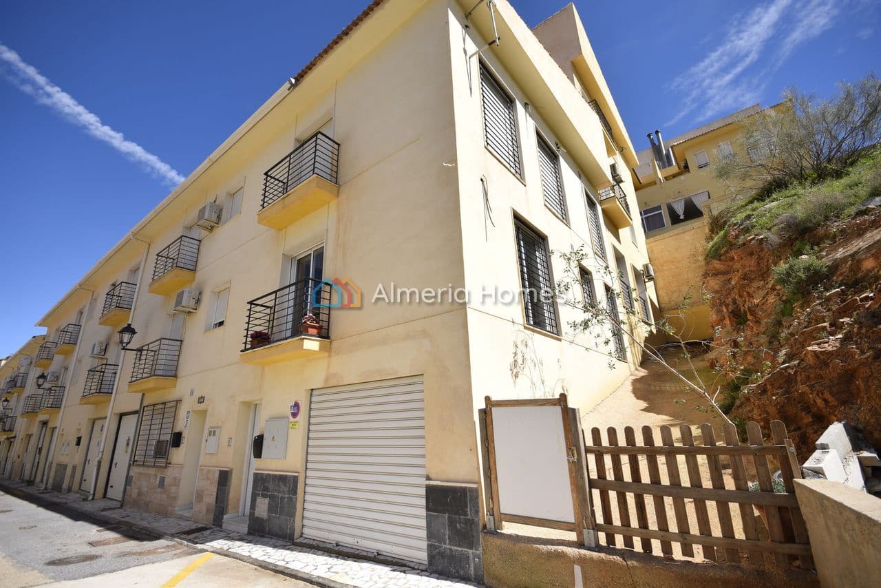 3 makuuhuone Huoneisto myytävänä paikassa Macael mukana 
autotalli - 85 000 € (Ref: 8893673)