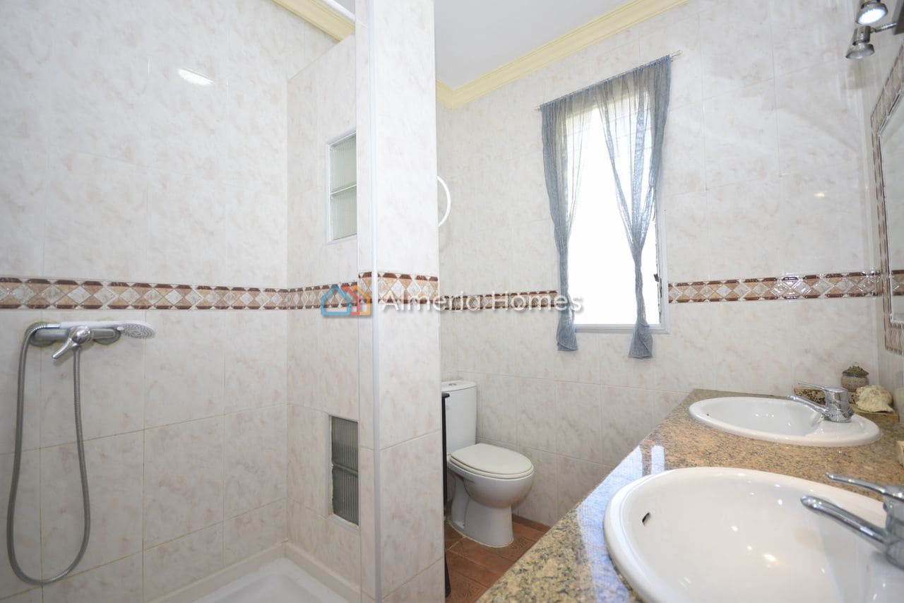 6 Zimmer Gewerbe zu verkaufen in Albanchez - 249.995 € (Ref: 8905759)