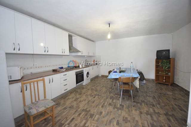 10 bedroom Finca/Country House for sale in Albox - € 179,995 (Ref: 8906290)