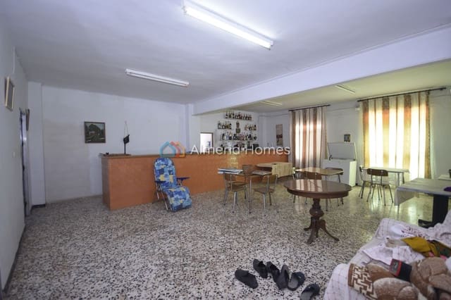 10 bedroom Finca/Country House for sale in Albox - € 179,995 (Ref: 8906290)