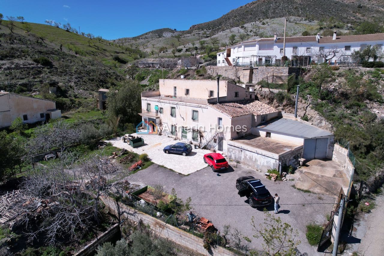 10 soveværelse Finca/Landehus til salg i Albox - € 179.995 (Ref: 8906290)