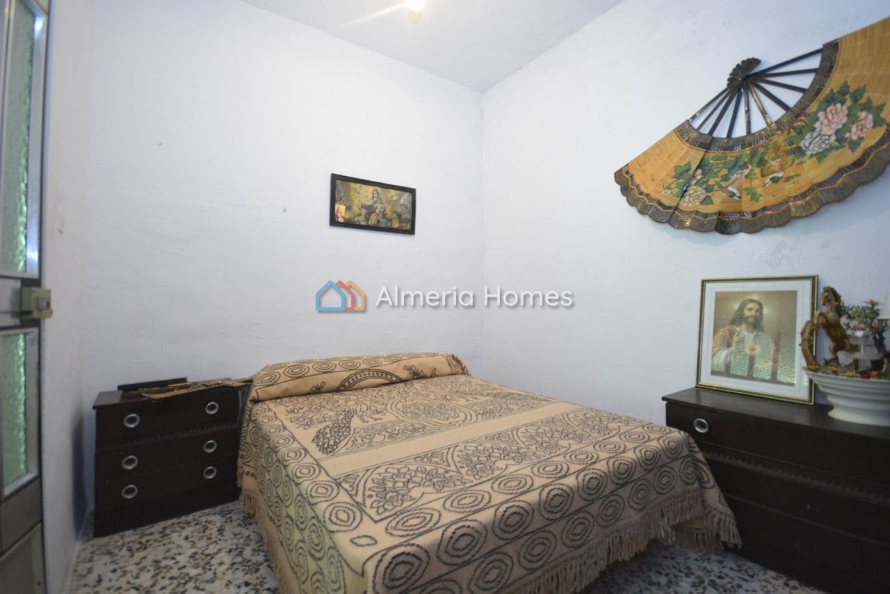 10 bedroom Finca/Country House for sale in Albox with garage - € 165,000 (Ref: 8906290)