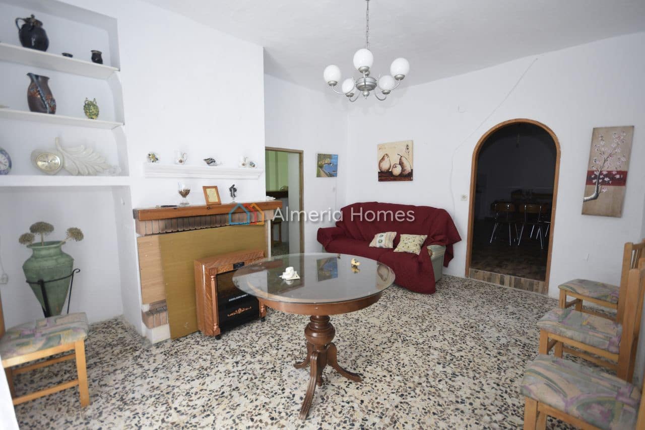 10 bedroom Finca/Country House for sale in Albox with garage - € 165,000 (Ref: 8906290)
