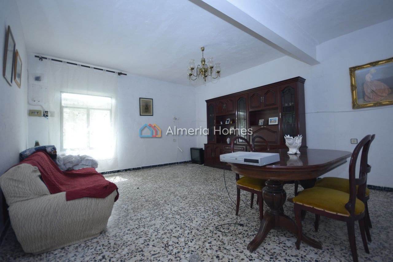 10 bedroom Finca/Country House for sale in Albox with garage - € 165,000 (Ref: 8906290)