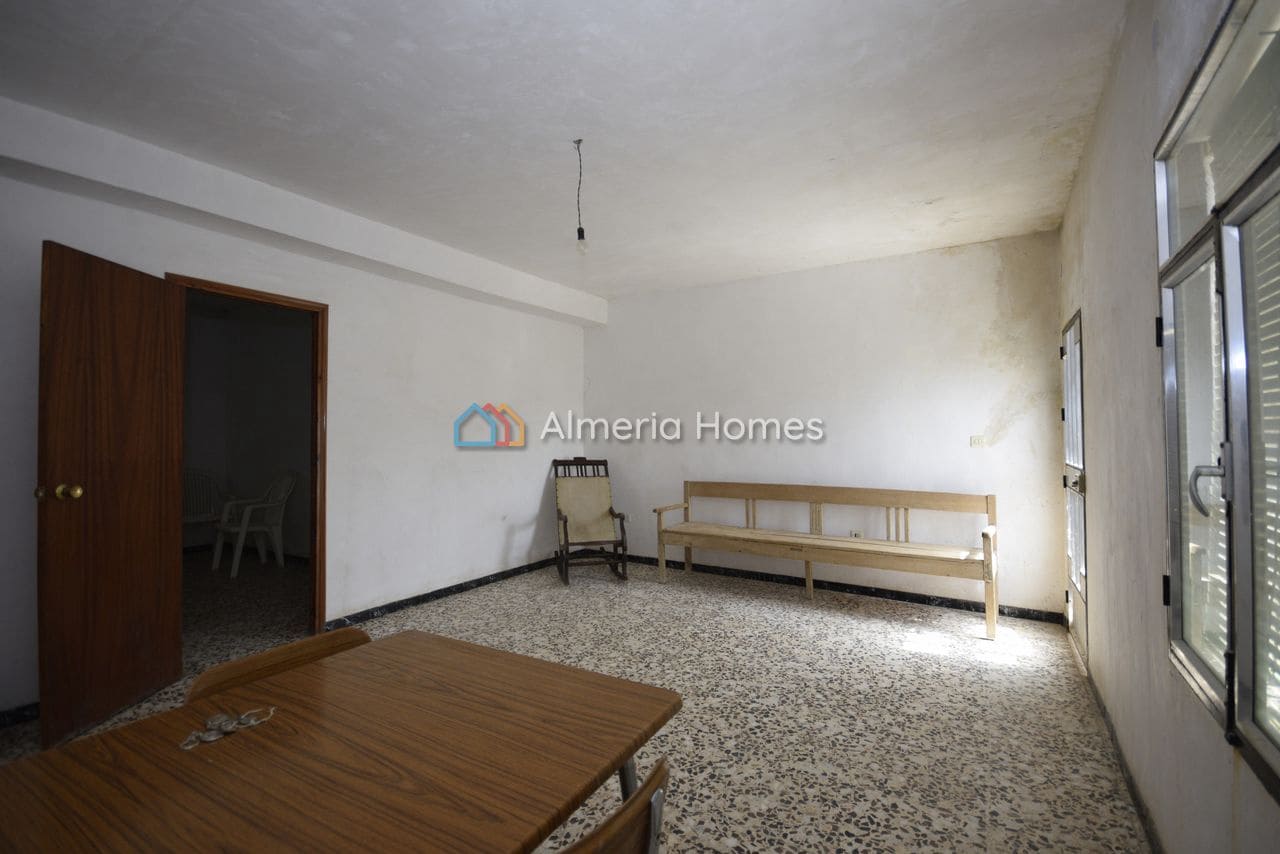 10 bedroom Finca/Country House for sale in Albox with garage - € 165,000 (Ref: 8906290)