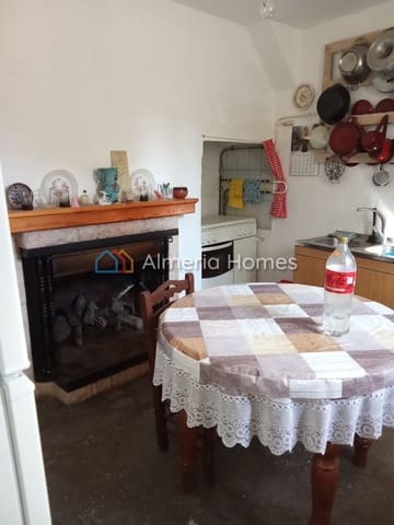 3 soverom Hus til salgs i El Hijate, Alcóntar - € 40 000 (Ref: 8925086)