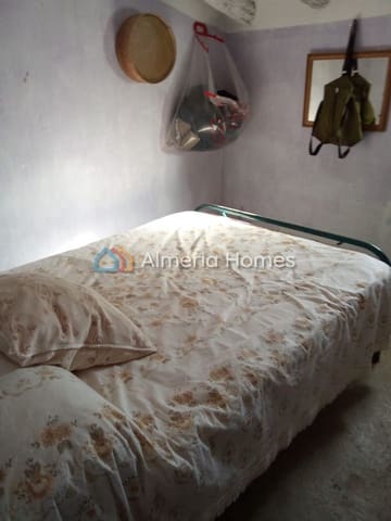 Casa de 3 habitaciones en El Hijate, Alcóntar en venta - 40.000 € (Ref: 8925086)