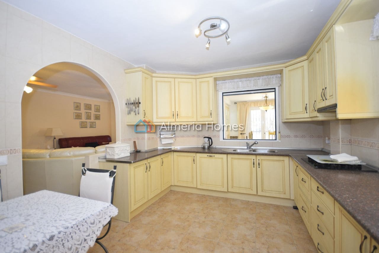 5 sovrum Villa till salu i Arboleas med pool - 369 995 € (Ref: 8927622)