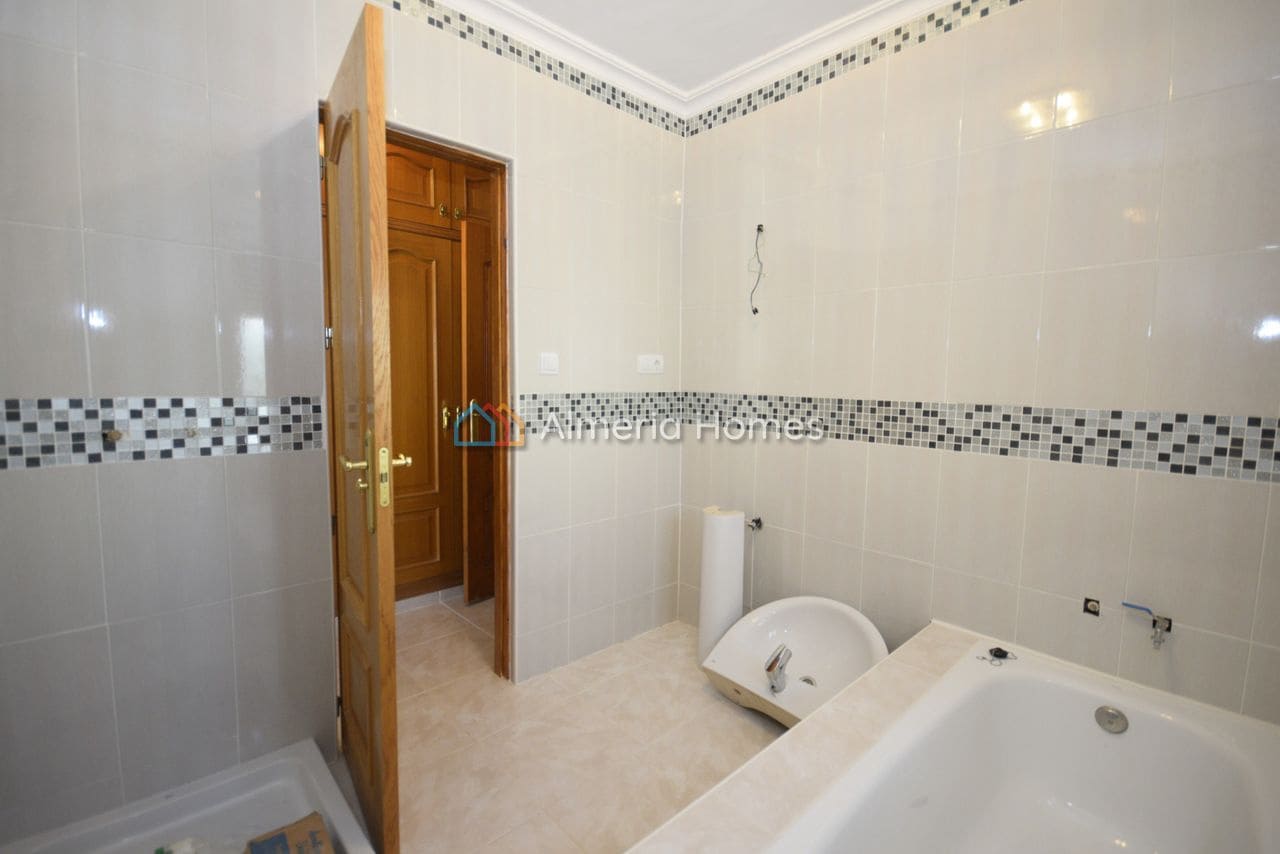 5 sovrum Villa till salu i Arboleas med pool - 369 995 € (Ref: 8927622)