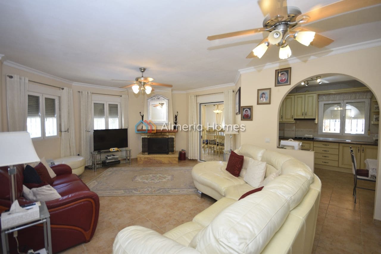 5 sovrum Villa till salu i Arboleas med pool - 369 995 € (Ref: 8927622)