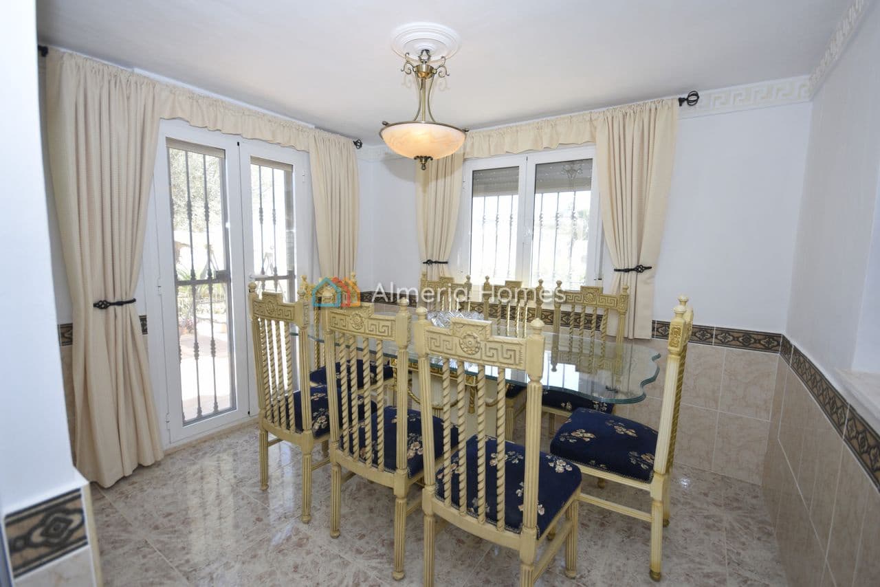 5 sovrum Villa till salu i Arboleas med pool - 369 995 € (Ref: 8927622)