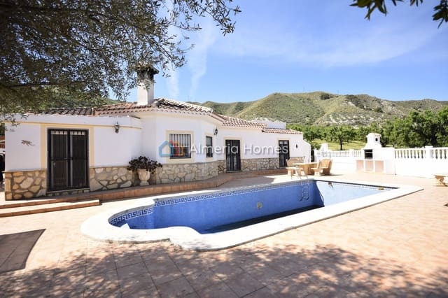 5 soveværelse Villa til salg i Arboleas med swimmingpool - € 369.995 (Ref: 8927622)