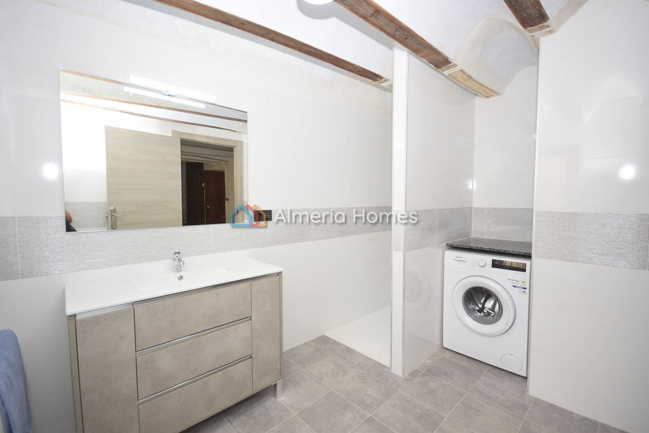 6 soveværelse Byhus til salg i Chirivel med garage - € 124.500 (Ref: 8981677)