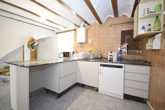 6 makuuhuone Omakotitalo myytävänä paikassa Chirivel mukana 
autotalli - 124 500 € (Ref: 8981677)