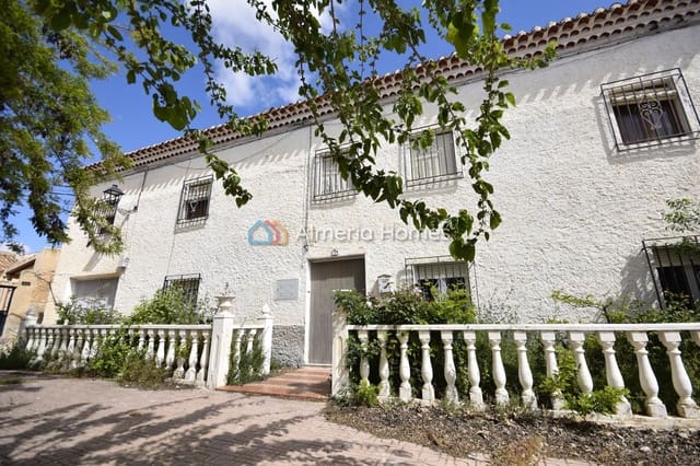 6 makuuhuone Omakotitalo myytävänä paikassa Chirivel mukana 
autotalli - 124 500 € (Ref: 8981677)