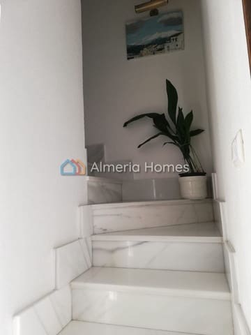 3 soveværelse Byhus til salg i Urrácal - € 80.000 (Ref: 8992992)