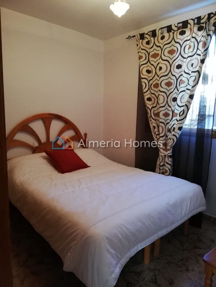 3 soveværelse Byhus til salg i Urracal - € 80.000 (Ref: 8992992)