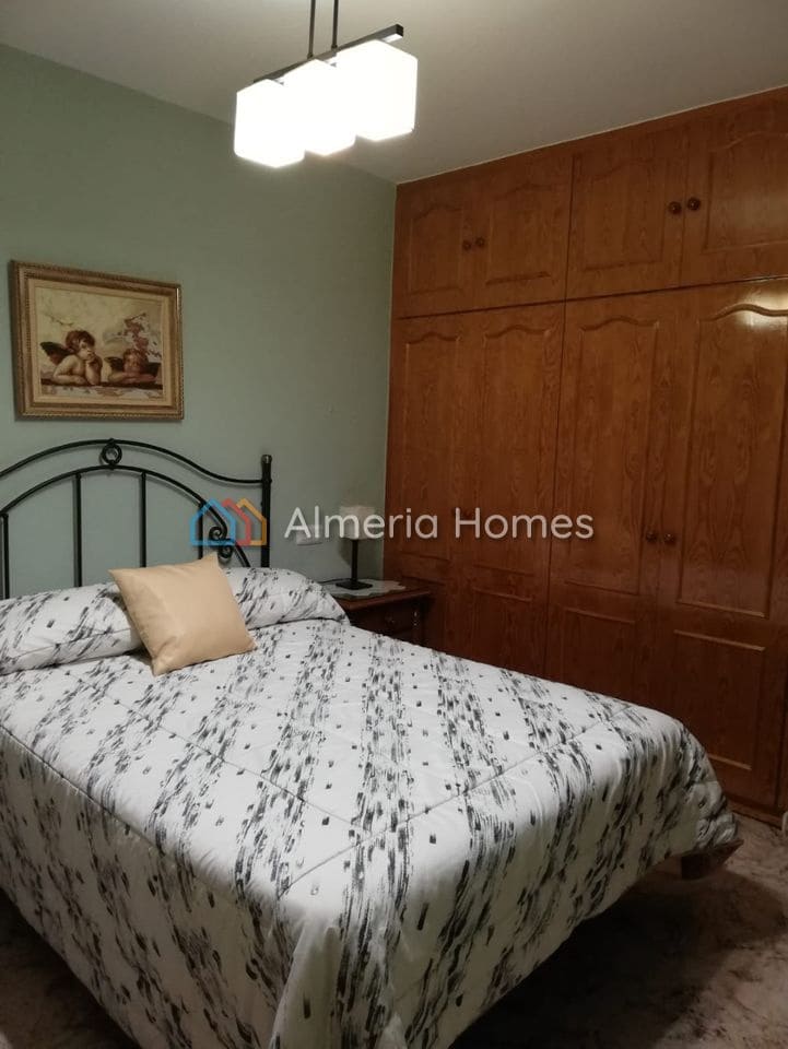 3 soveværelse Byhus til salg i Urracal - € 80.000 (Ref: 8992992)