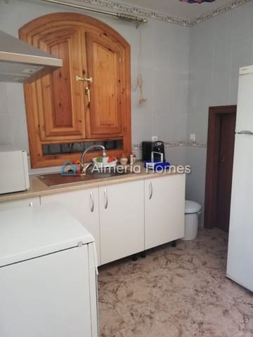 3 soveværelse Byhus til salg i Urrácal - € 80.000 (Ref: 8992992)