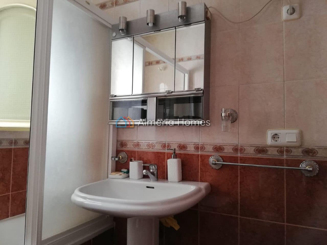 3 soveværelse Byhus til salg i Urracal - € 80.000 (Ref: 8992992)