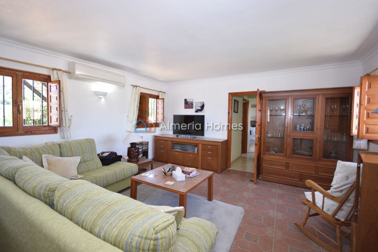 4 slaapkamer Villa te koop in Seron - € 160.000 (Ref: 9004176)