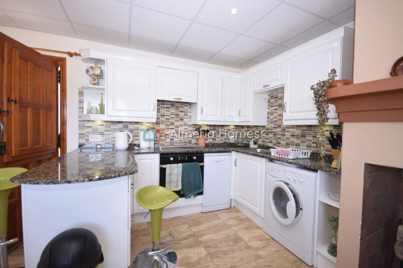 4 slaapkamer Villa te koop in Seron - € 160.000 (Ref: 9004176)