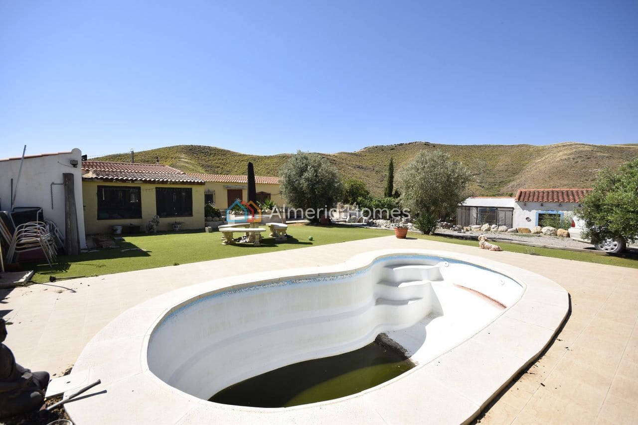 4 soveværelse Villa til salg i Albox med swimmingpool - € 179.995 (Ref: 9019211)