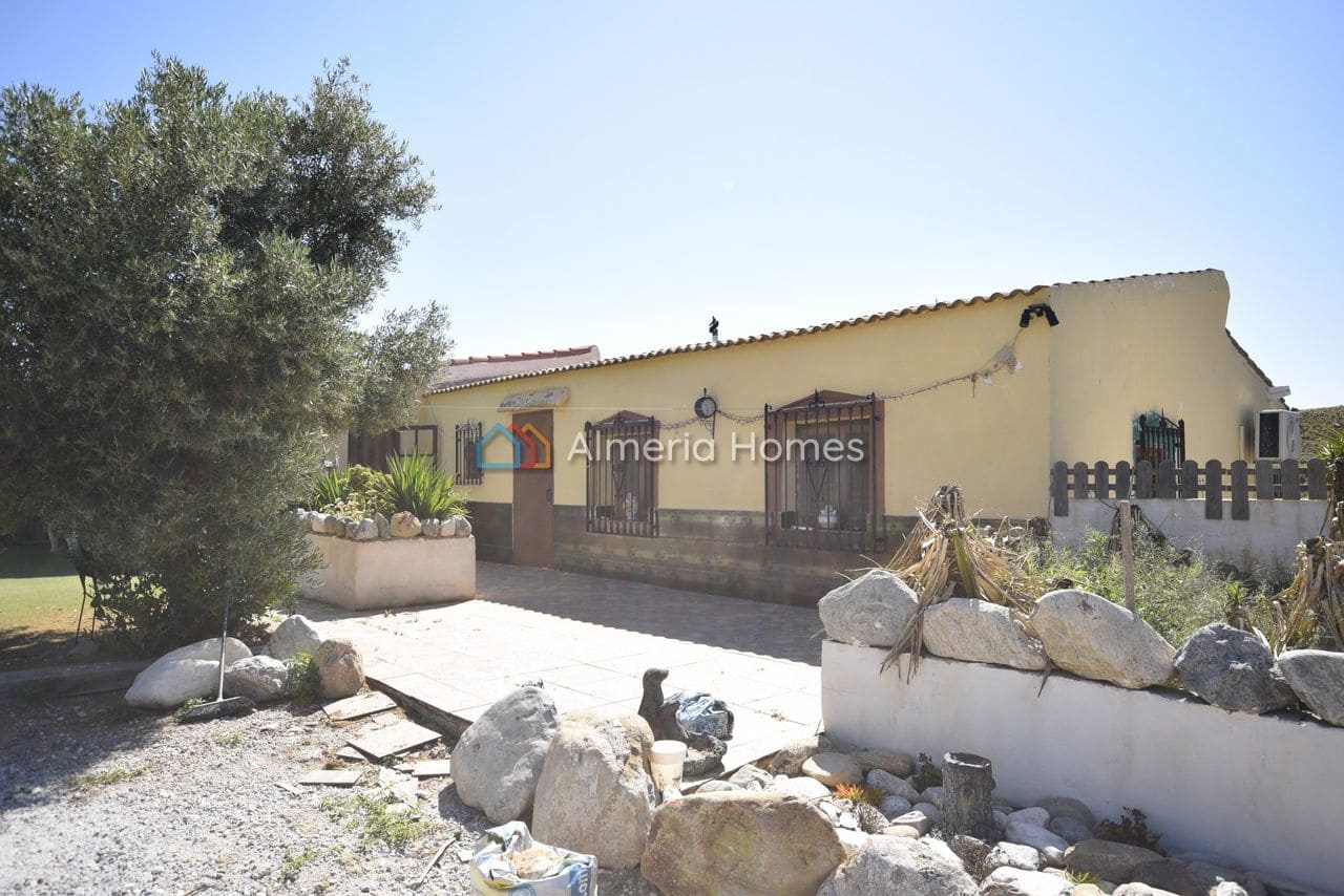 4 soveværelse Villa til salg i Albox med swimmingpool - € 179.995 (Ref: 9019211)