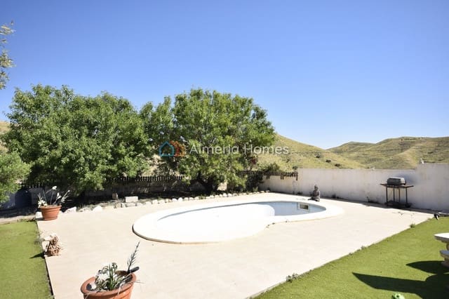 4 sovrum Villa till salu i Albox med pool - 179 995 € (Ref: 9019211)