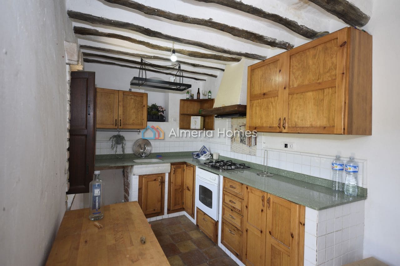 5 soveværelse Byhus til salg i Urracal - € 50.000 (Ref: 9061808)