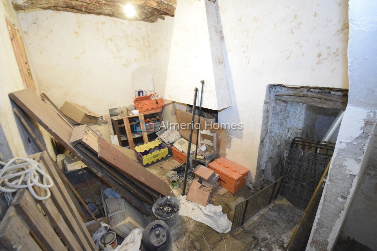 5 soveværelse Byhus til salg i Urracal - € 50.000 (Ref: 9061808)