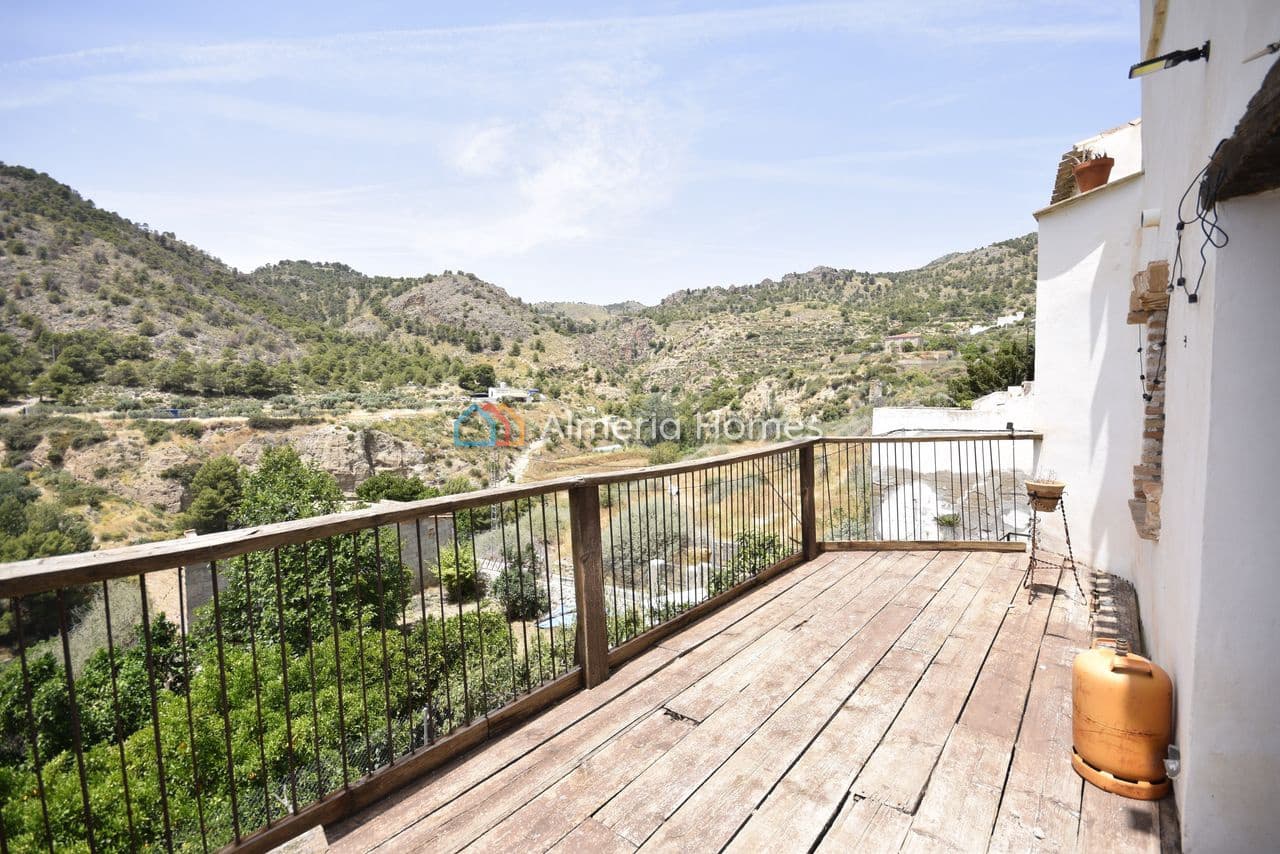 5 soveværelse Byhus til salg i Urracal - € 50.000 (Ref: 9061808)