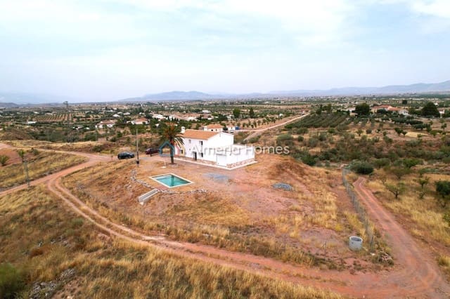 4 soveværelse Finca/Landehus til salg i Albox med swimmingpool - € 399.000 (Ref: 9063417)