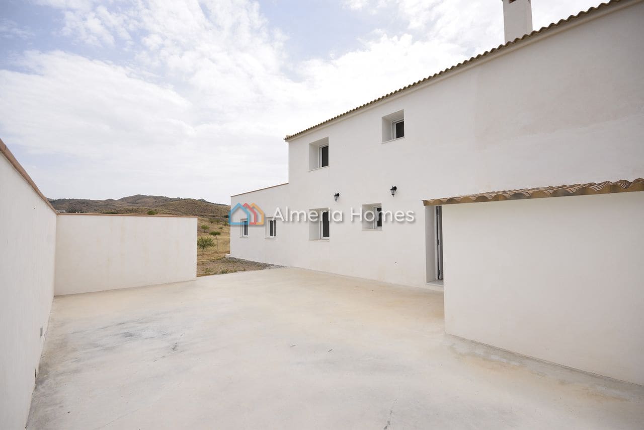 4 bedroom Finca/Country House for sale in Albox with pool - € 399,000 (Ref: 9063417)