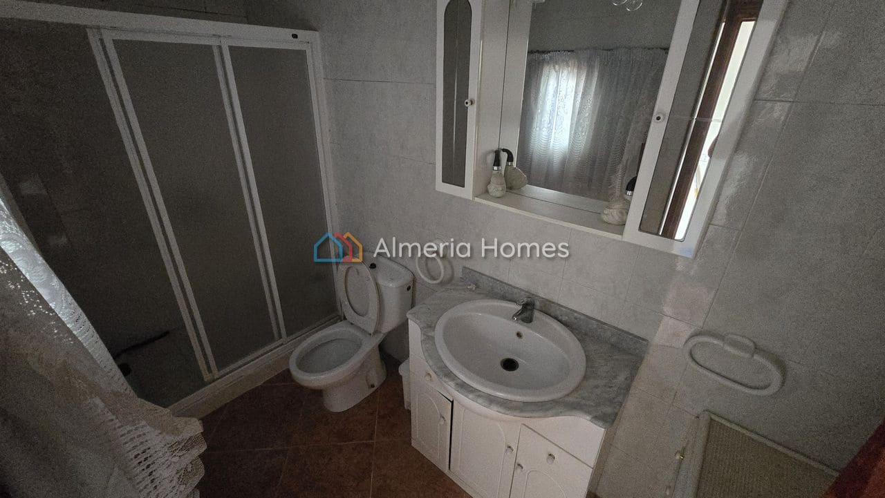 5 soveværelse Byhus til salg i Albox - € 49.000 (Ref: 9162939)