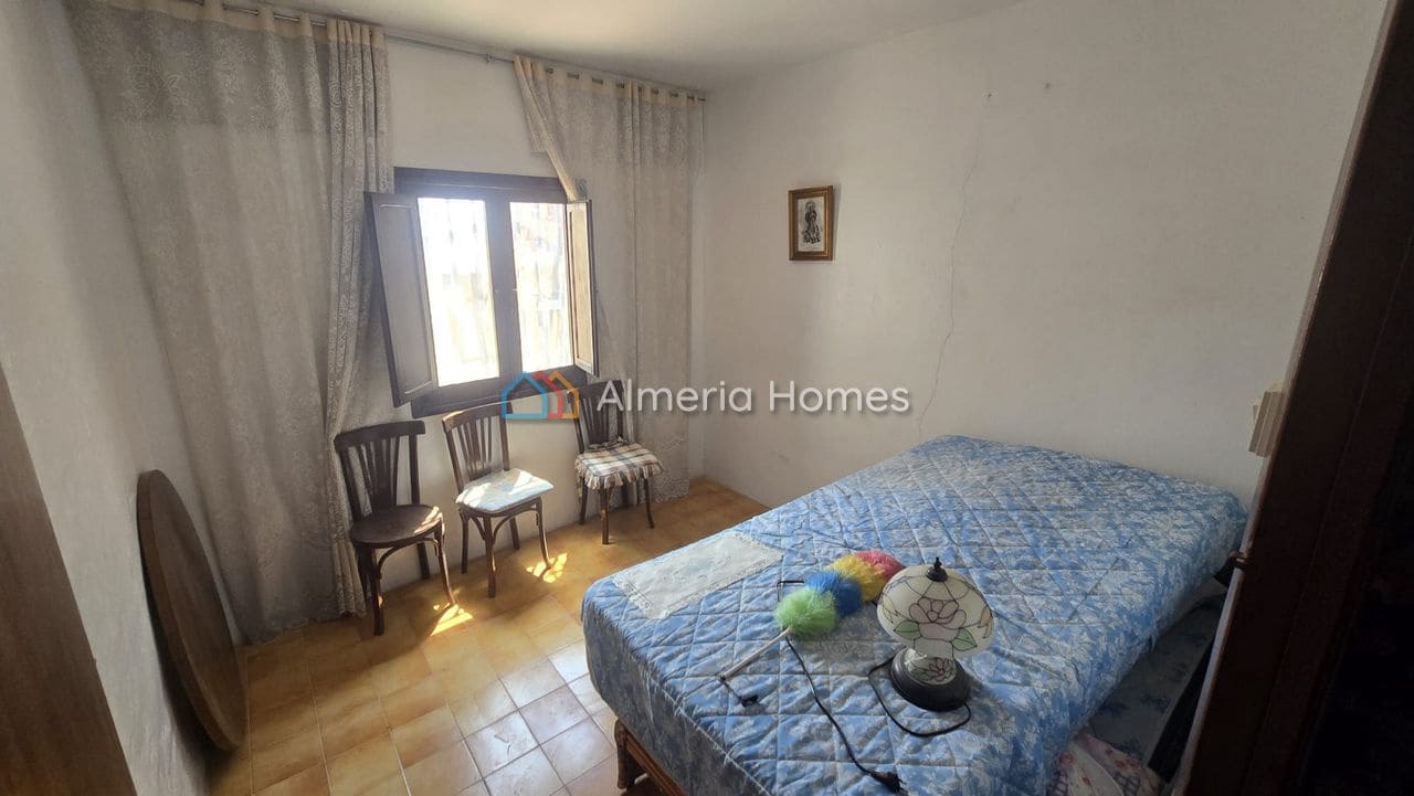 5 soveværelse Byhus til salg i Albox - € 49.000 (Ref: 9162939)