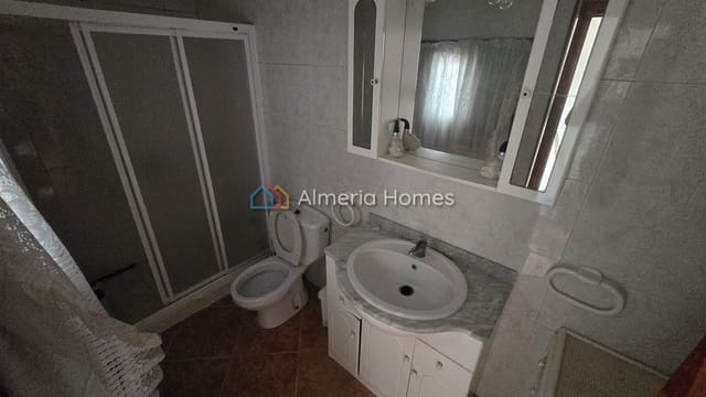 5 slaapkamer Huis te koop in Albox - € 49.000 (Ref: 9162939)