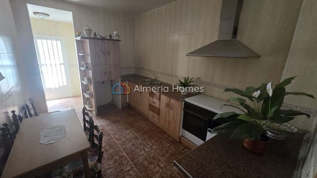 5 slaapkamer Huis te koop in Albox - € 49.000 (Ref: 9162939)
