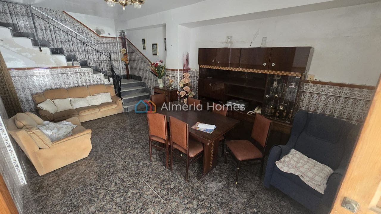 5 soveværelse Byhus til salg i Albox - € 49.000 (Ref: 9162939)