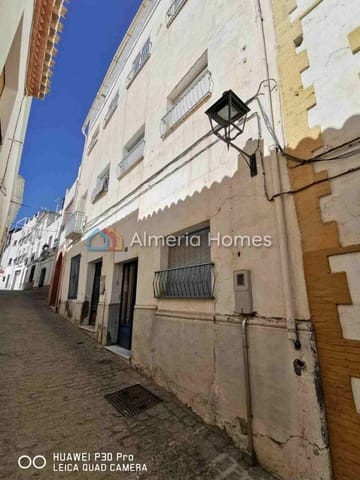 8 soveværelse Byhus til salg i Serón - € 69.000 (Ref: 9186114)