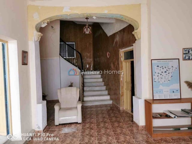 8 soveværelse Byhus til salg i Serón - € 69.000 (Ref: 9186114)