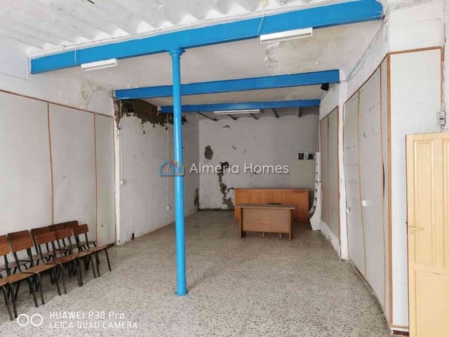 8 soveværelse Byhus til salg i Serón - € 69.000 (Ref: 9186114)