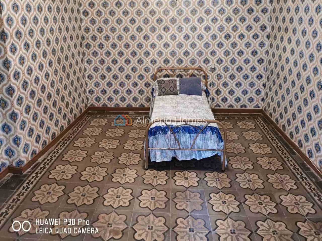 8 soveværelse Byhus til salg i Seron - € 69.000 (Ref: 9186114)