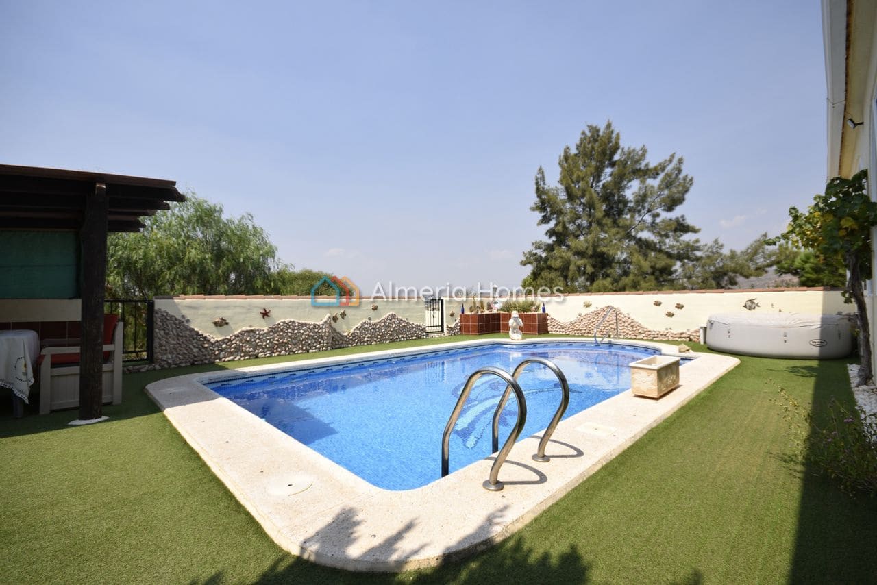 3 soveværelse Villa til salg i Albox med swimmingpool - € 324.995 (Ref: 9187701)